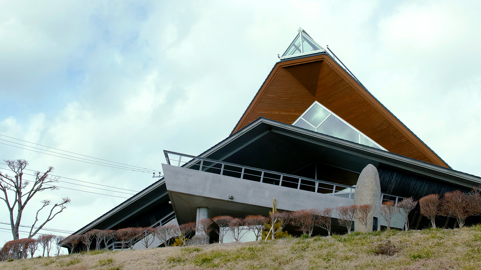 録音会場となった山梨県北杜市「八ヶ岳やまびこホール」