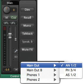メインの出力をコントロール・ルームにアサイン