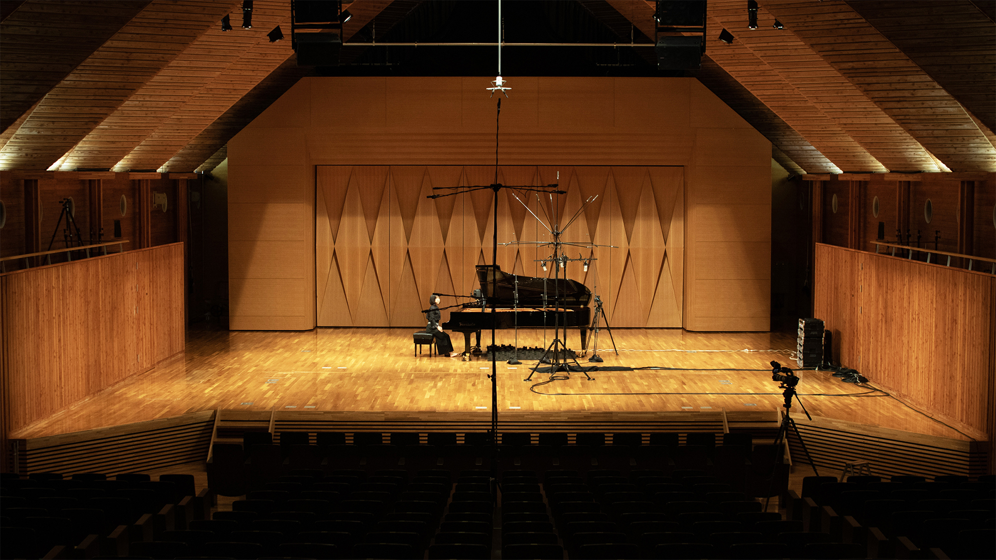 ピアノの残響までを追体験する「未来のノスタルジー “ジャポニスム”」の録音技法