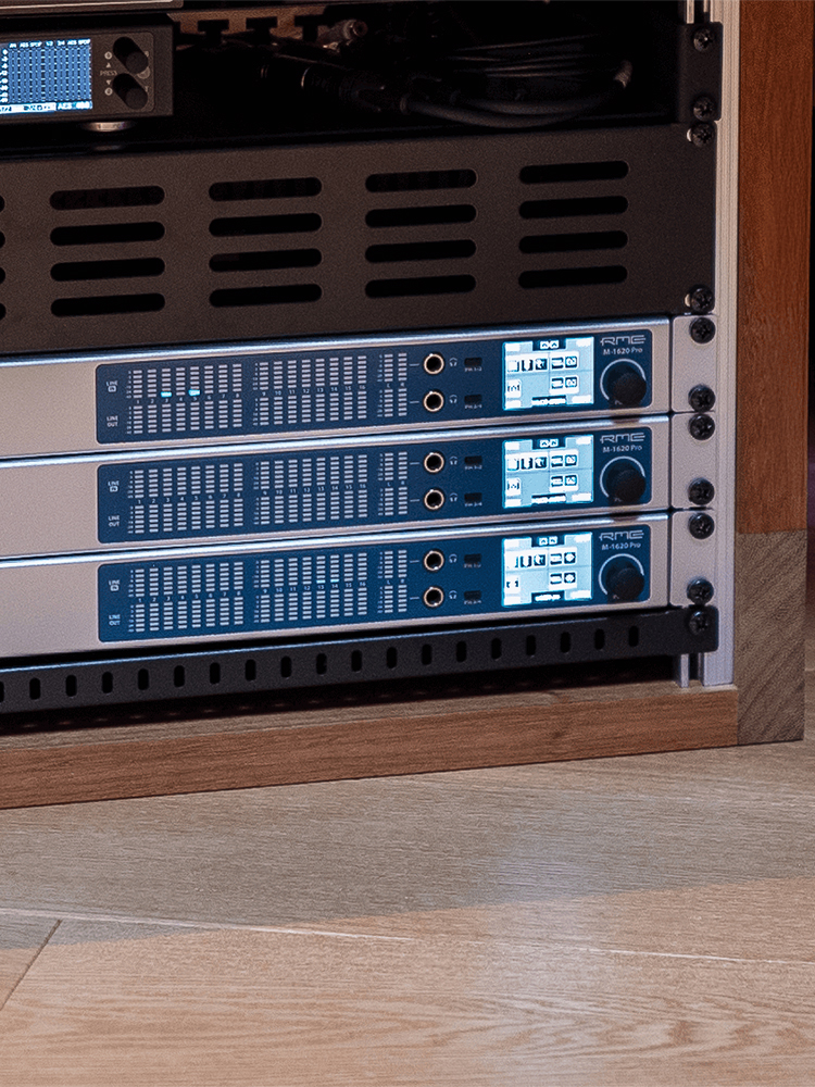M-1620 Pro D